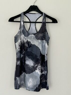 Lululemon Gray & Black Tie-Logo Print Cool Racerback Tank Top Size 10